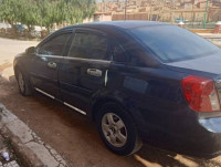 voitures-chevrolet-optra-4-portes-2011-el-bayadh-algerie