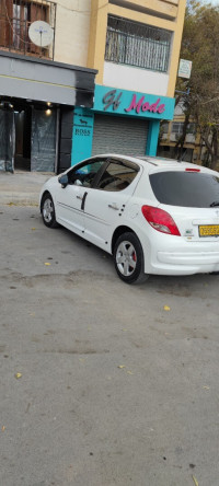 voitures-peugeot-207-2012-allure-setif-algerie