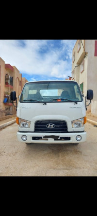 voitures-hyundai-2018-hd-65-mostaganem-algerie