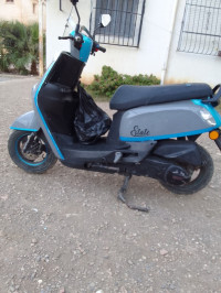 motos-et-scooters-estate-2020-larhat-tipaza-algerie