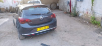 cabriolet-coupe-opel-astra-2015-el-hadjar-annaba-algerie