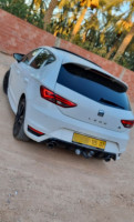 voitures-seat-leon-2015-linea-r-biskra-algerie