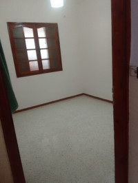 appartement-vente-f5-alger-les-eucalyptus-algerie