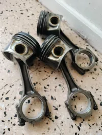Pistons et bielles