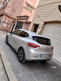 voitures-renault-clio-5-2021-intense-alger-centre-algerie