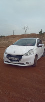 voitures-peugeot-208-2015-allure-ksar-chellala-tiaret-algerie