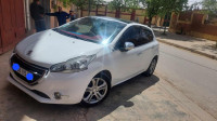 voitures-peugeot-208-2015-allure-facelift-ksar-chellala-tiaret-algerie