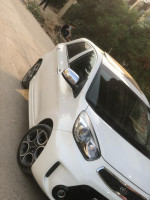 voitures-kia-picanto-2017-sportline-khemis-el-khechna-boumerdes-algerie