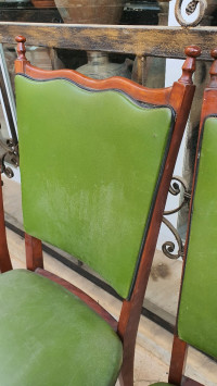 chaises-fauteuils-4-vintage-tres-fines-bois-et-skai-staoueli-alger-algerie