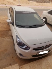 سيارات-hyundai-accent-rb-5-portes-2016-إن-زغمير-أدرار-الجزائر