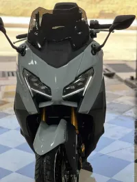 Yamaha T Max 563 2025