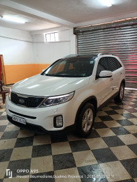 voitures-kia-sorento-2014-ain-hessania-guelma-algerie