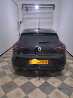 voitures-renault-clio-5-2023-z-saida-algerie