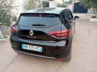 voitures-renault-clio5-2022-internet-mostaganem-algerie