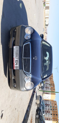 voitures-mercedes-classe-c-2004-elegance-biskra-algerie