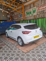 voitures-renault-clio-5-2021-guelma-algerie