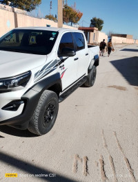 voitures-toyota-hilux-2024-gr-djelfa-algerie