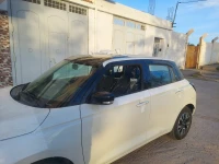 Suzuki Swift 2025 Black and withe full option