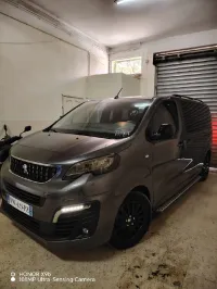 Peugeot Expert 2022 Traveller
