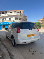 break-familiale-peugeot-5008-2014-access-tlemcen-algerie