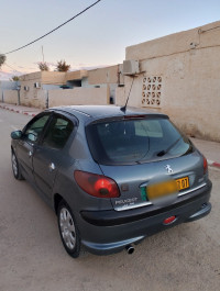 voitures-peugeot-206-2007-el-feidh-biskra-algerie