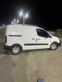 سيارات-peugeot-partner-2015-خراطة-بجاية-الجزائر
