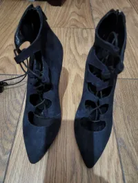 Escarpin en daim bleu