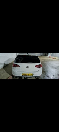 voitures-volkswagen-golf-7-2014-constantine-algerie