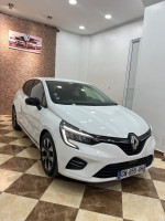 voitures-renault-clio-5-2023-essance-gpl-mostaganem-algerie