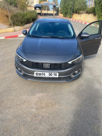 voitures-fiat-tipo-sedan-2024-life-annaba-algerie