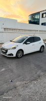 voitures-peugeot-208-2016-allure-facelift-chelghoum-laid-mila-algerie