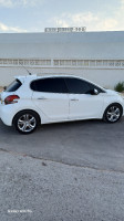 voitures-peugeot-208-2015-allure-chelghoum-laid-mila-algerie