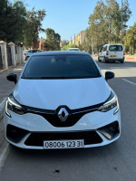 voitures-renault-clio-5-2023-rs-line-oran-algerie