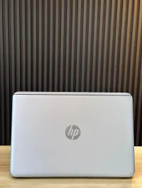 HP ELITEBOOK 840 G3 i5-6300U 8GB 256 SSD ECRAN 14"