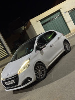 voitures-peugeot-208-2019-allure-facelift-medea-algerie