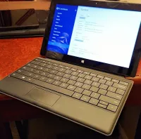 Microsoft surface pro 2 . American 