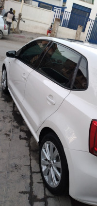 voitures-volkswagen-polo-2014-life-mouzaia-blida-algerie