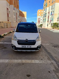 voitures-citroen-berlingo-2017-batna-algerie