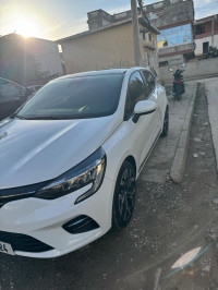 voitures-renault-clio-5-e-tech-2023-guelma-algerie