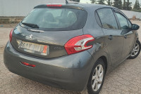 voitures-peugeot-208-2015-bouinan-blida-algerie