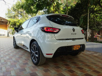 voitures-renault-clio-4-2022-limited-2-les-eucalyptus-alger-algerie