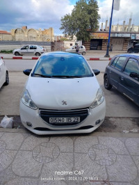 voitures-peugeot-208-2015-drean-el-tarf-algerie