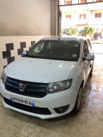 break-familiale-dacia-lodgy-2015-dar-el-beida-alger-algerie