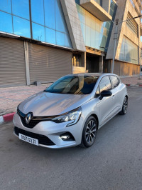 voitures-renault-clio-5-2023-zen-boite-automatique-es-senia-oran-algerie