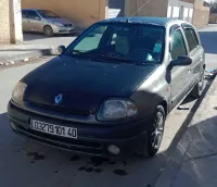 Clio2 Renault 2001