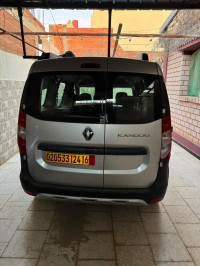 voitures-renault-kangoo-2024-chlef-algerie