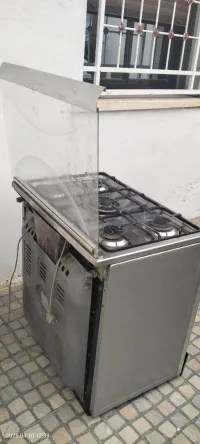 Cuisinière geant 5 feux inox
