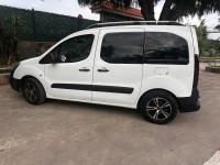 سيارات-peugeot-partner-2018-tepee-الكاليتوس-الجزائر