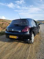 moyenne-berline-peugeot-308-2008-guelma-algerie