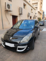 voitures-renault-scenic-2012-alger-centre-algerie